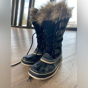Sorel Joan of Arctic Black Snow Boots